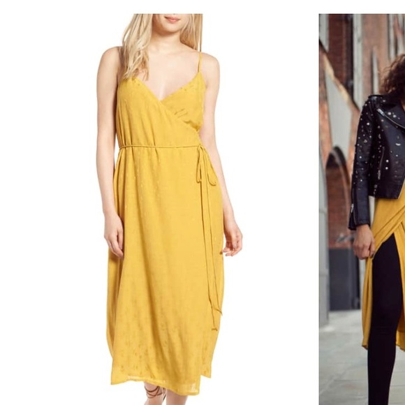 hinge Dresses & Skirts - Hinge Jacquard Wrap Dress